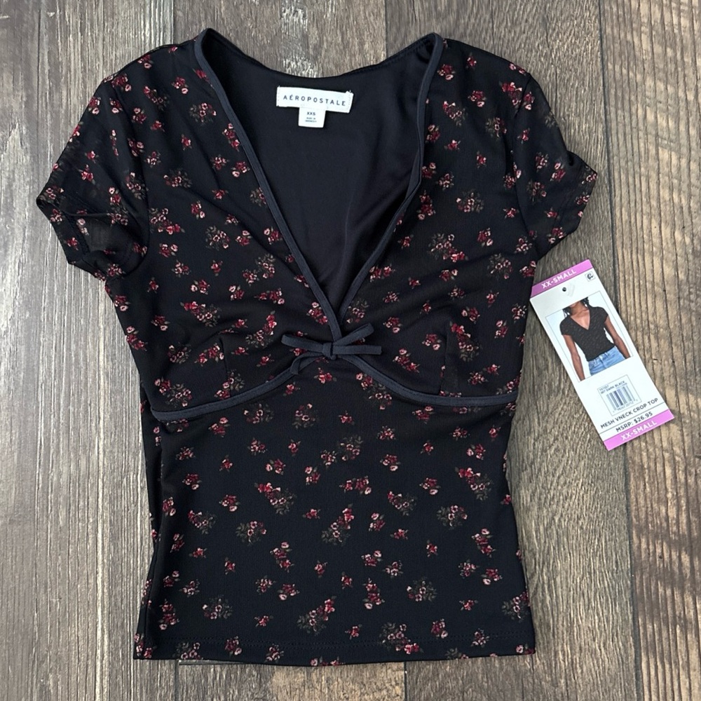 Aeropostale NWT Floral V-Neck Black Floral Top with Bow Detail Size XXS